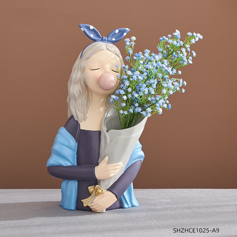 Girl Figurine Resin Sculpture - Mod Nest